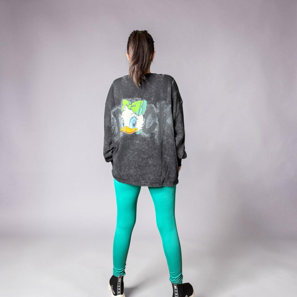 Hanorac Oversized Disney Daisy Duck – Black & Green
